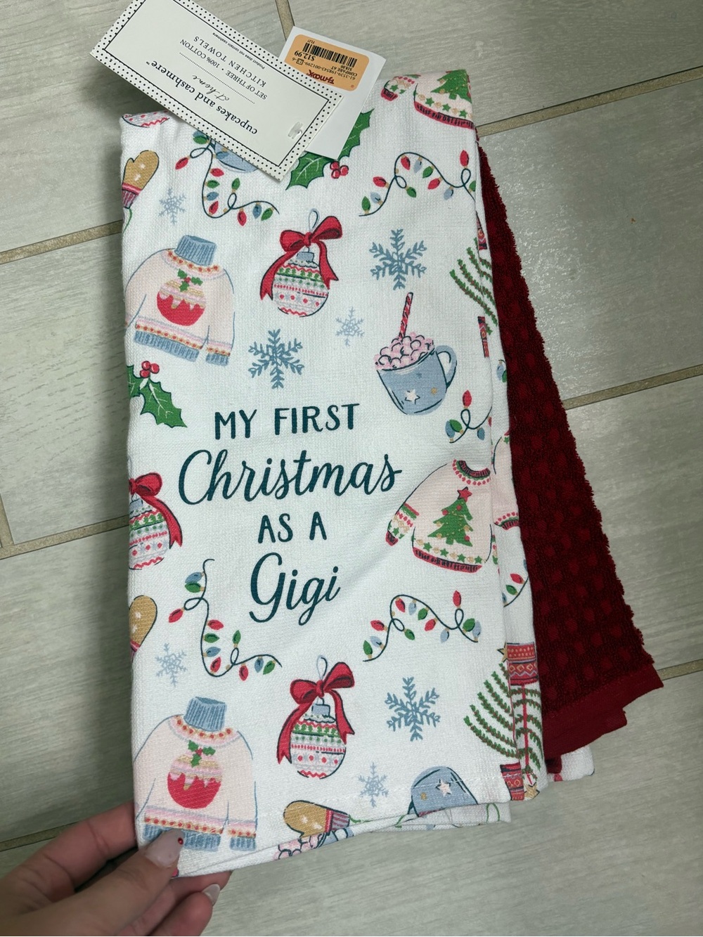 NWT cupcakes & cashmere My First Christmas as a Gigi Holiday Kitchen Towel Set